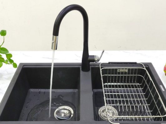 Vòi rửa bát rút dây Konox Curva Black Vòi rửa bát rút dây Konox Curva Black
