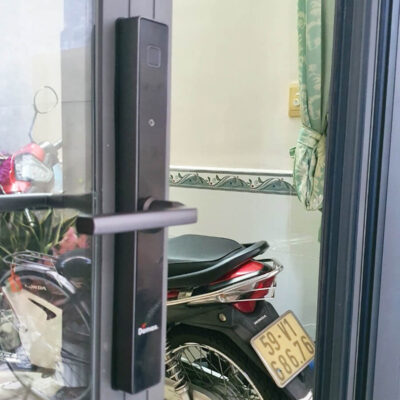 Khóa điện tử cửa nhôm DEMAX SL-C102