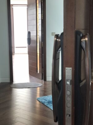 Khóa điện tử cửa gỗ PHILIPS DDL702E Khóa điện tử cửa gỗ PHILIPS DDL702E