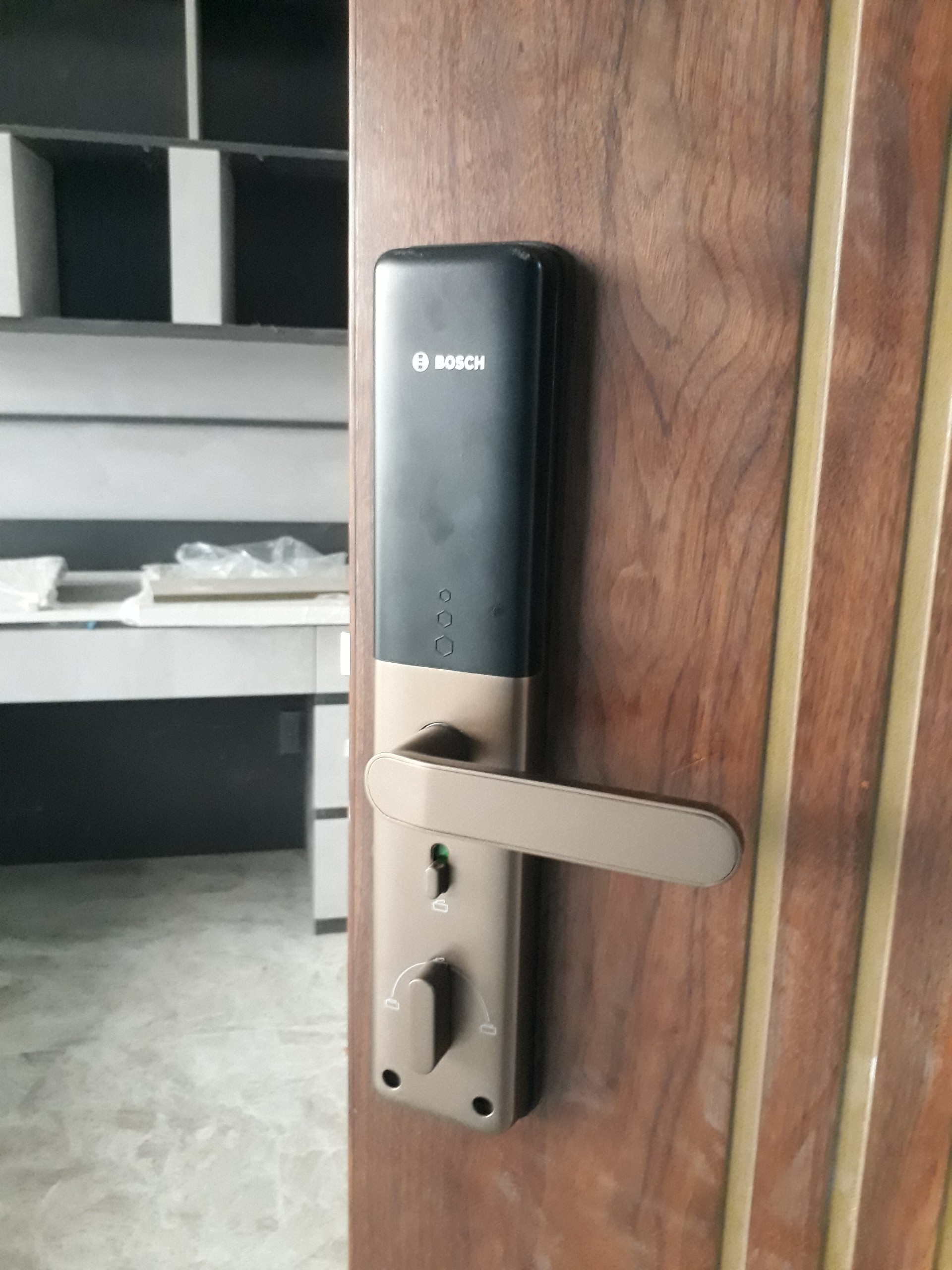 Khóa điện tử cửa gỗ Bosch ID60 EU