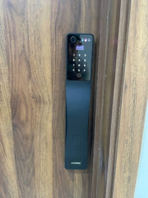 Khoá điện tử cửa gỗ Hyundai HY-SLA807F Black Khoá điện tử cửa gỗ Hyundai HY-SLA807F Black