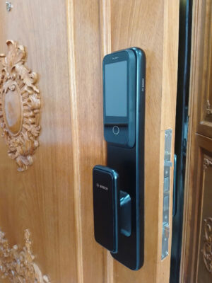 Khóa điện tử cửa gỗ Bosch EL600VF EU Khóa điện tử cửa gỗ Bosch EL600VF EU