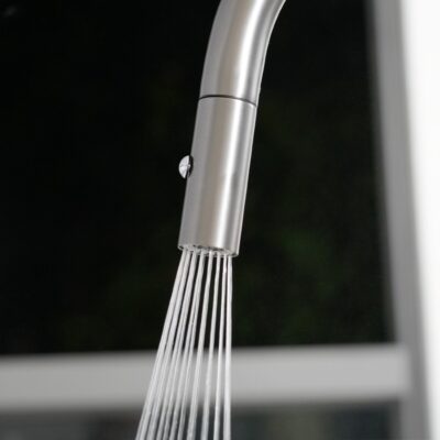 Vòi rửa bát dây rút Konox Venice Gun Metal