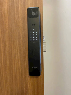 Khóa điện tử cửa gỗ Bosch FU8 PLUS Khóa điện tử cửa gỗ Bosch FU8 PLUS