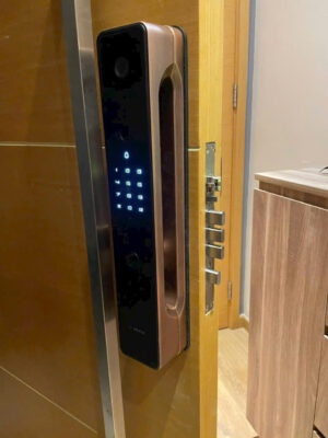 Khóa điện tử cửa gỗ Bosch FU8 PLUS Khóa điện tử cửa gỗ Bosch FU8 PLUS