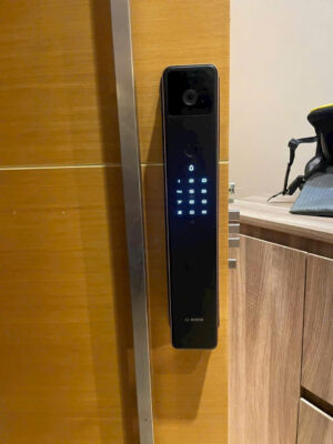 Khóa điện tử cửa gỗ Bosch FU8 PLUS Khóa điện tử cửa gỗ Bosch FU8 PLUS