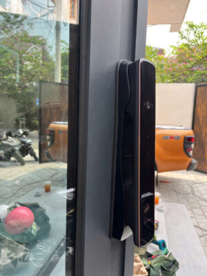 Khóa điện tử cửa gỗ Bosch EL800VF EU GRAY Khóa điện tử cửa gỗ Bosch EL800VF EU GRAY