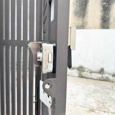 khóa vân tay cửa cổng Laffer A18